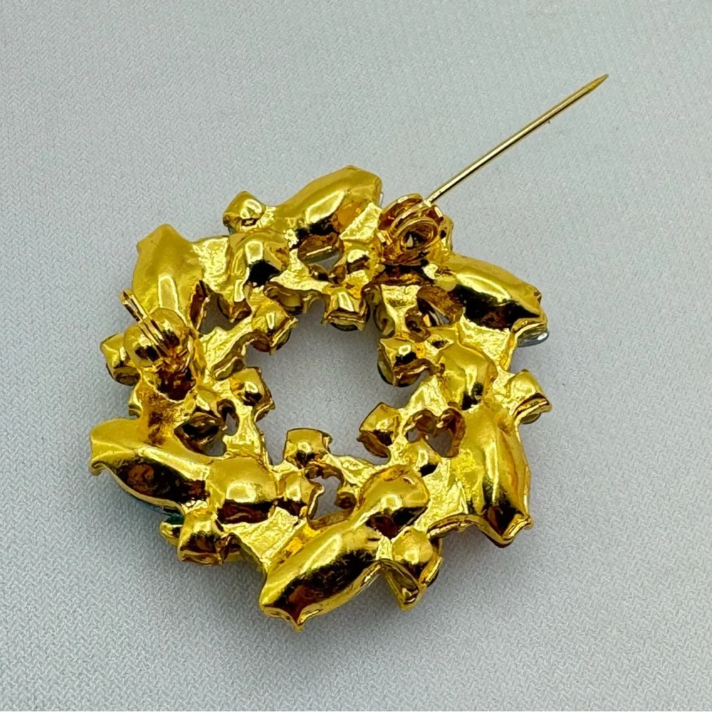 Gold Tone Multicolor Crystal Wreath Brooch Statement Rhinestone Pin Rainbow